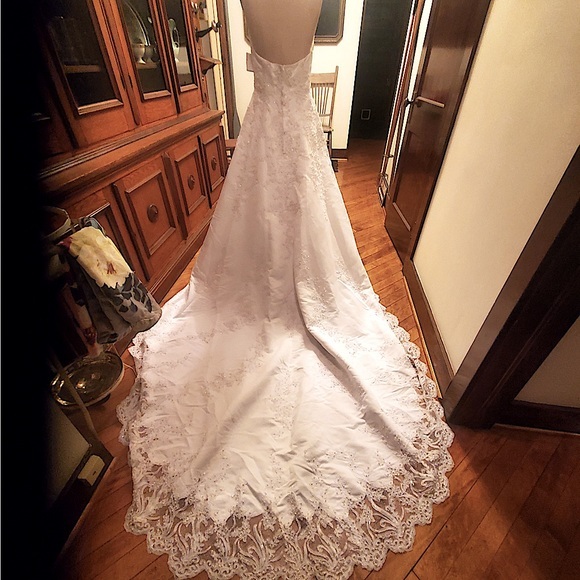 New with tags, Wedding Gown David’s Bridal, bustle was added. - Picture 7 of 9